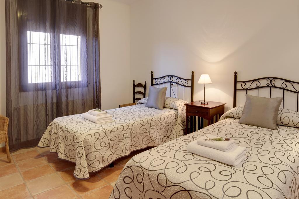 Farm stay Vilars 10